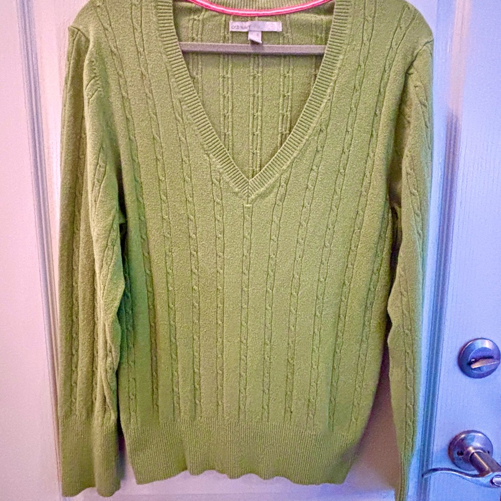 Old Navy Green V-Neck Cable-Knit Sweater
